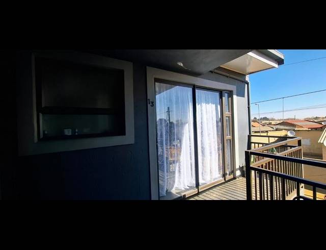 13 BEDROOM HOUSE FOR SALE IN ZOLA